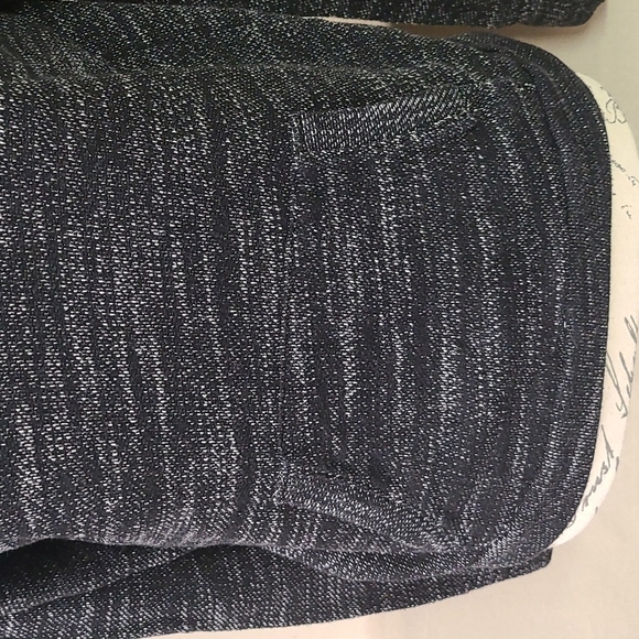 GAP FIT SWEATSHIRT SZ SMALL Dark Grey - Picture 3 of 7